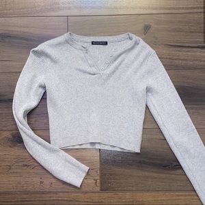 Brandy Melville cropped sweater top
